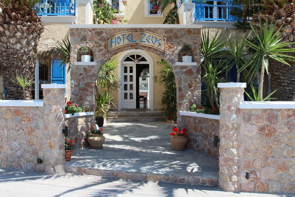 Hotel Zeus Kamári Eksteriør bilde